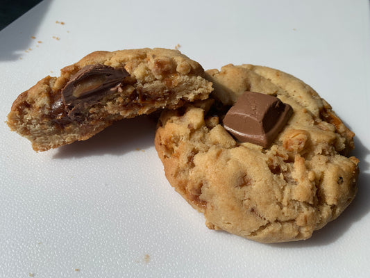 Stroopwafel Caramel Stuffed Cookie